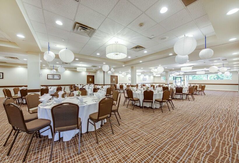 Doubletree By Hilton Hotel Binghamton