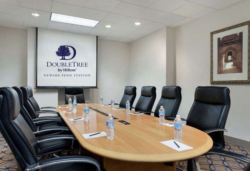 호텔 Doubletree By Hilton Newark Penn Station