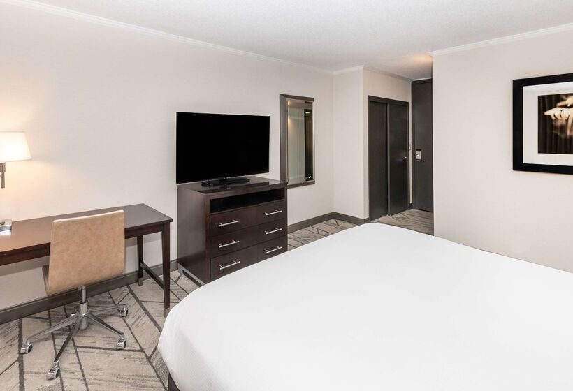 호텔 Doubletree By Hilton Newark Penn Station