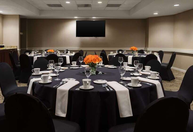 Doubletree Suites By Hilton Hotel Cincinnati   Blue Ash