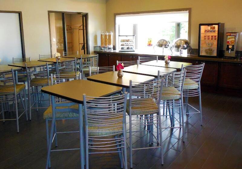 Eastland Suites Hotel & Conference Center