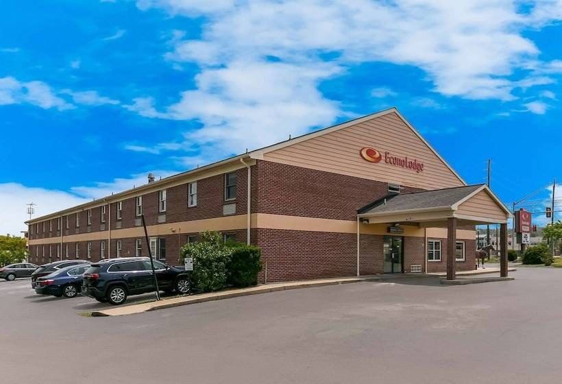 호텔 Econo Lodge Amish Country