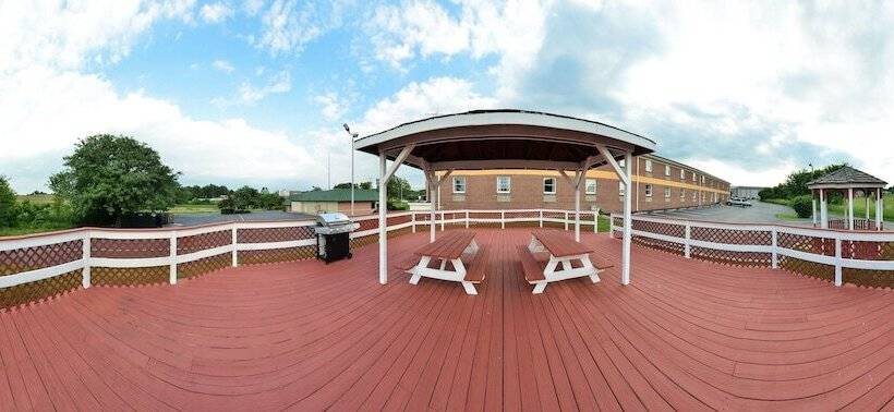 호텔 Econo Lodge Amish Country