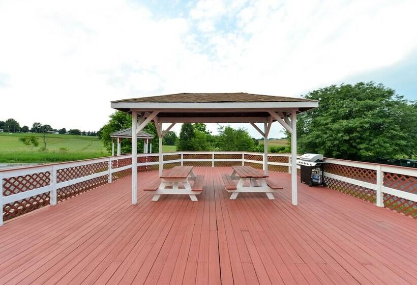 호텔 Econo Lodge Amish Country