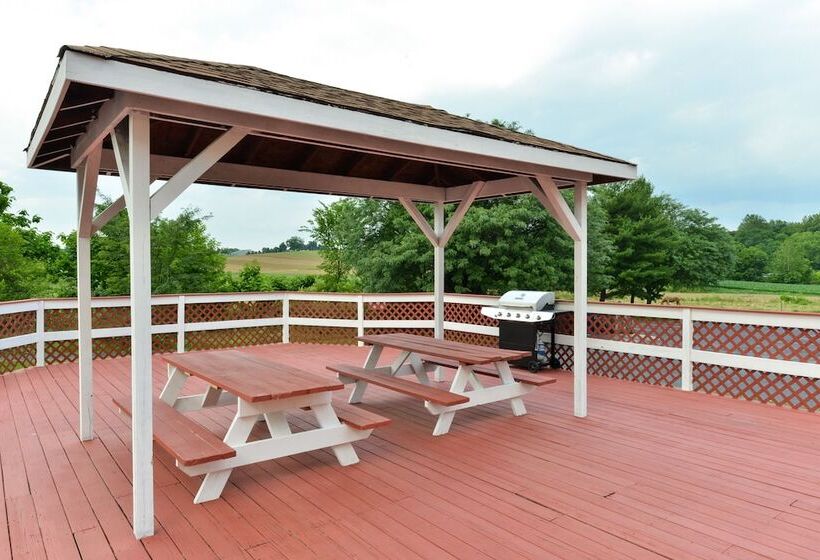 호텔 Econo Lodge Amish Country