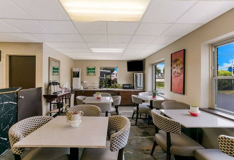 호텔 Econo Lodge Amish Country