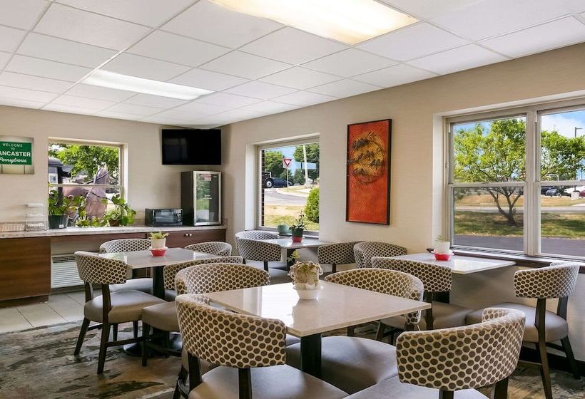 호텔 Econo Lodge Amish Country