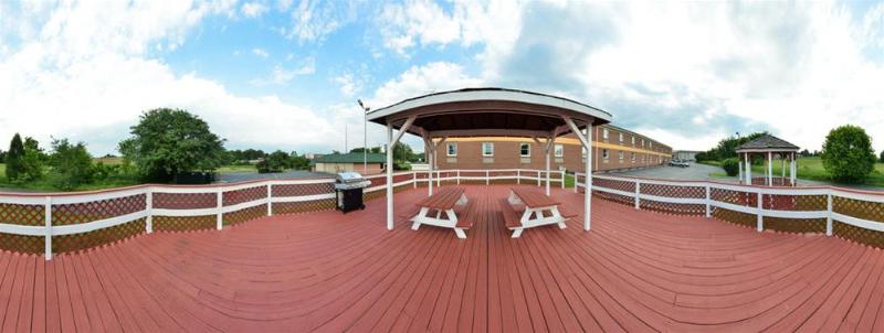 호텔 Econo Lodge Amish Country