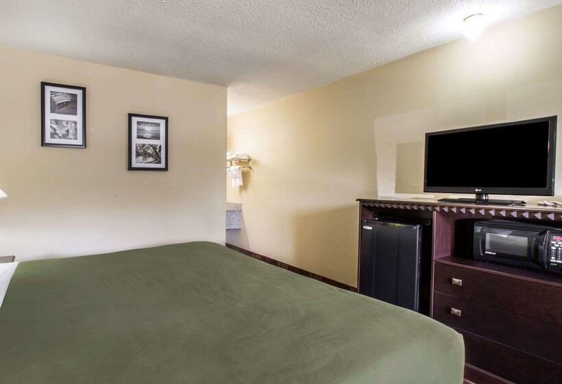 ホテル Econo Lodge Biltmore