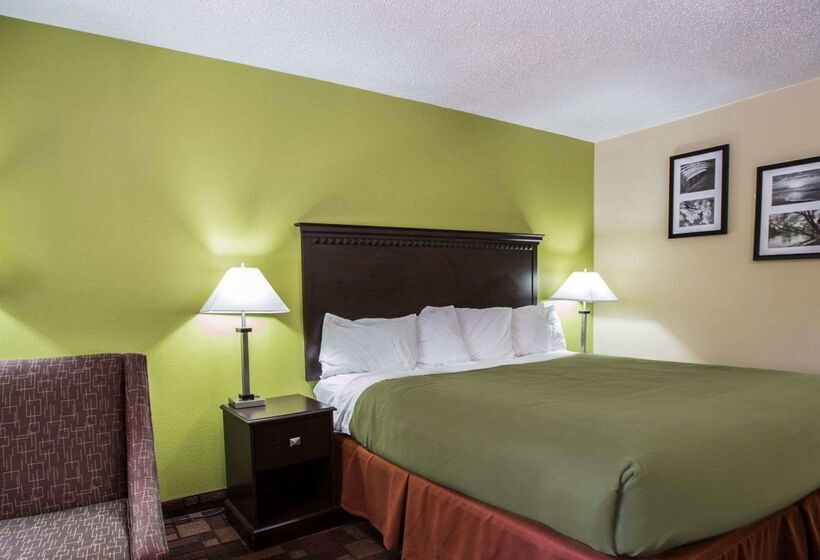 هتل Econo Lodge Biltmore