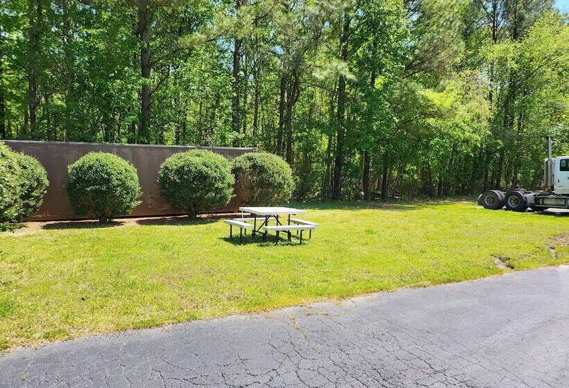 ホテル Stonewood Inn & Suites Of Carrollton Smithfield