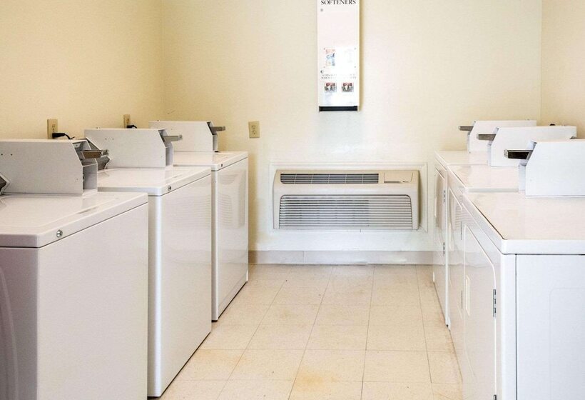 ホテル Stonewood Inn & Suites Of Carrollton Smithfield