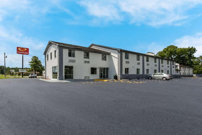 Отель Econo Lodge Cherry Point