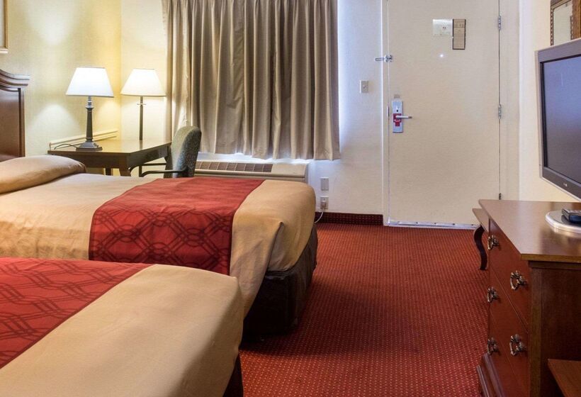 בית מלון כפרי Econo Lodge Chesapeake Route 13 And I 464