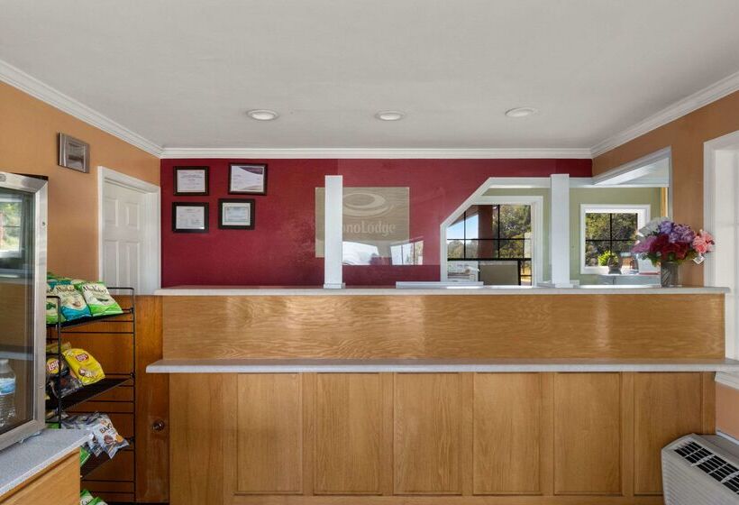 فندق Econo Lodge Cornersville