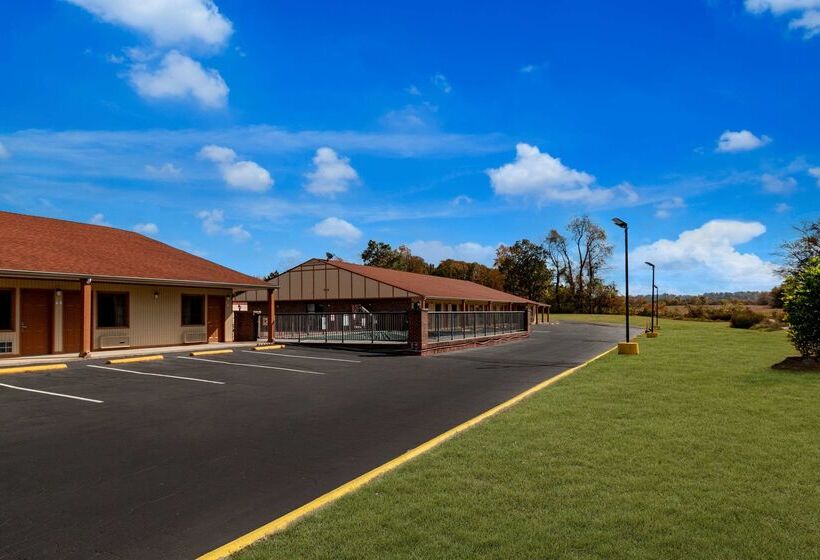 فندق Econo Lodge Cornersville