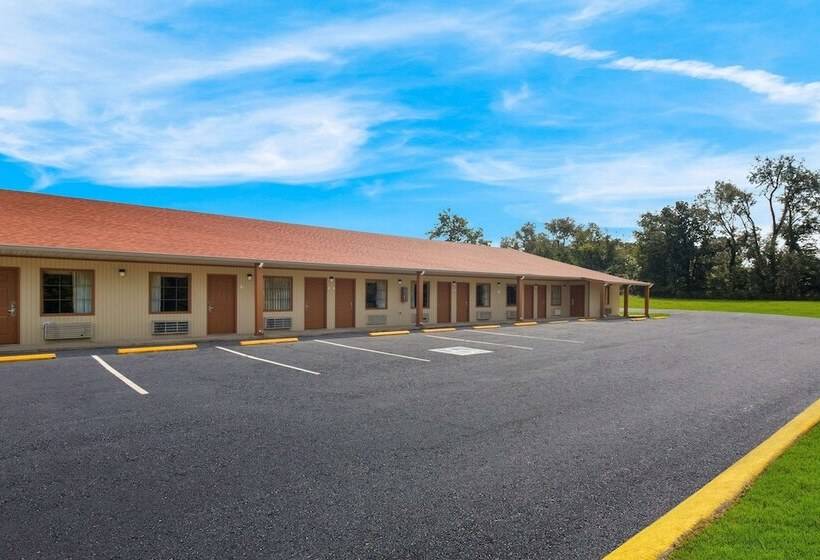 فندق Econo Lodge Cornersville