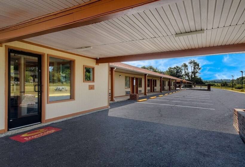 فندق Econo Lodge Cornersville