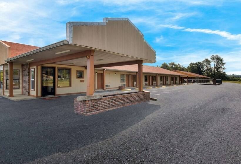 فندق Econo Lodge Cornersville