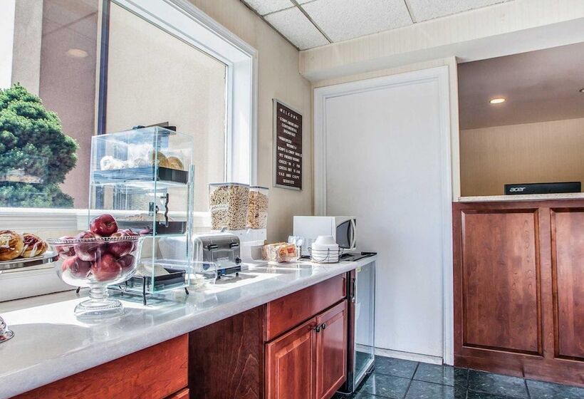 فندق Econo Lodge Douglassville Pottstown