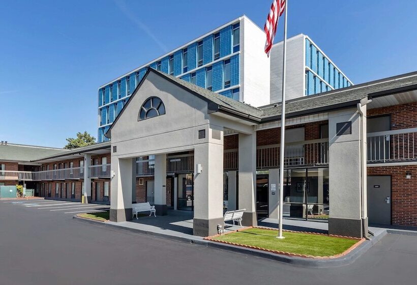 호텔 Econo Lodge Augusta, Downtown