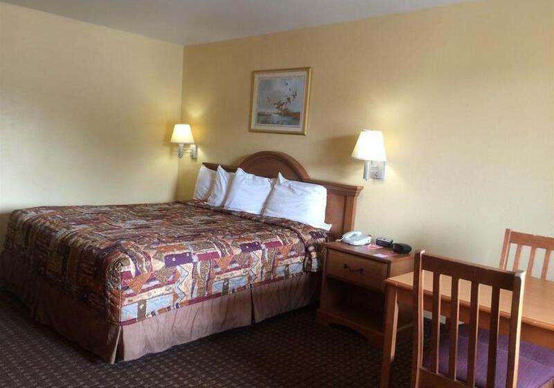 בית מלון כפרי Econo Lodge Easton Route 50