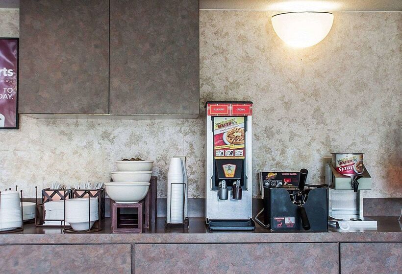 فندق Econo Lodge Elmira Corning