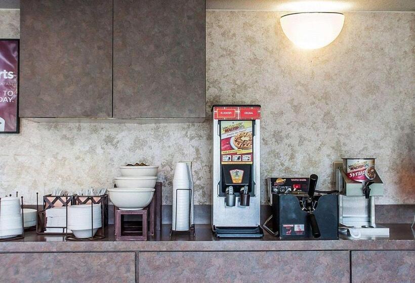 فندق Econo Lodge Elmira Corning