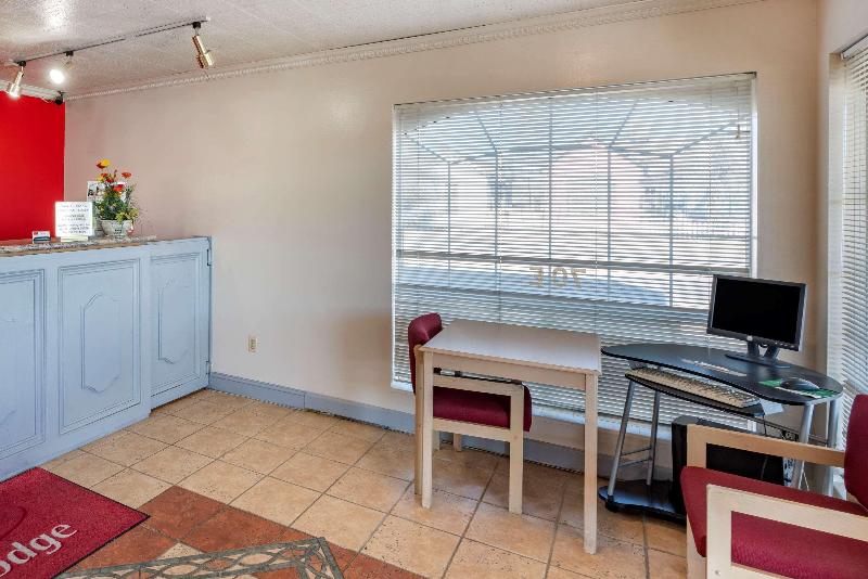 בית מלון כפרי Econo Lodge Fallon Naval Air Station Area