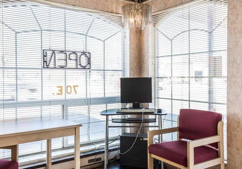 בית מלון כפרי Econo Lodge Fallon Naval Air Station Area