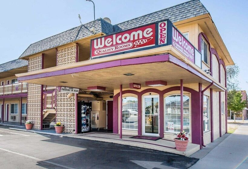 בית מלון כפרי Econo Lodge Fallon Naval Air Station Area