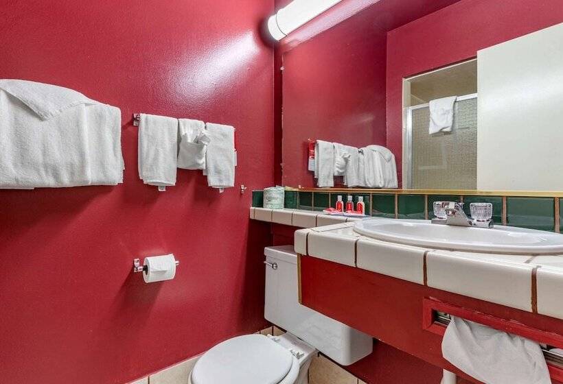 בית מלון כפרי Econo Lodge Fallon Naval Air Station Area