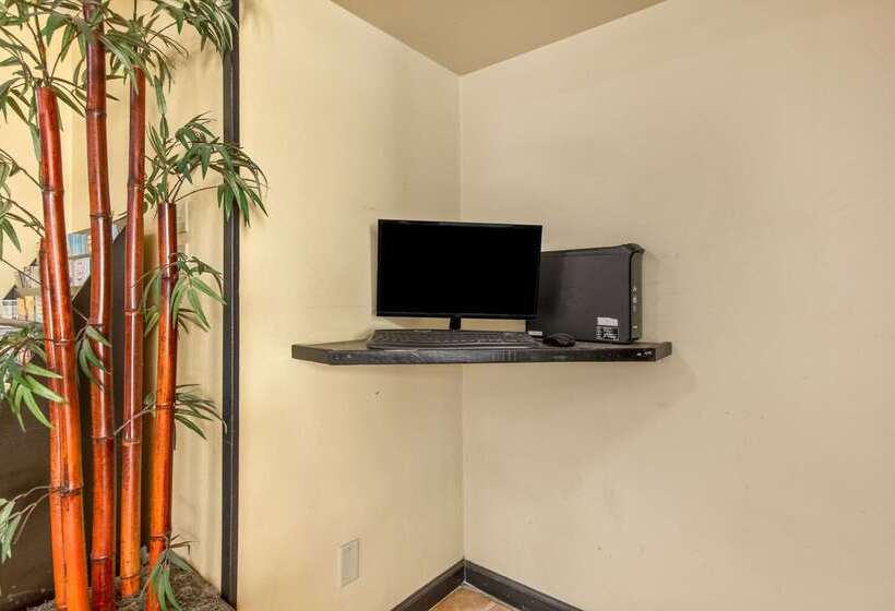 호텔 Econo Lodge Fort Knox