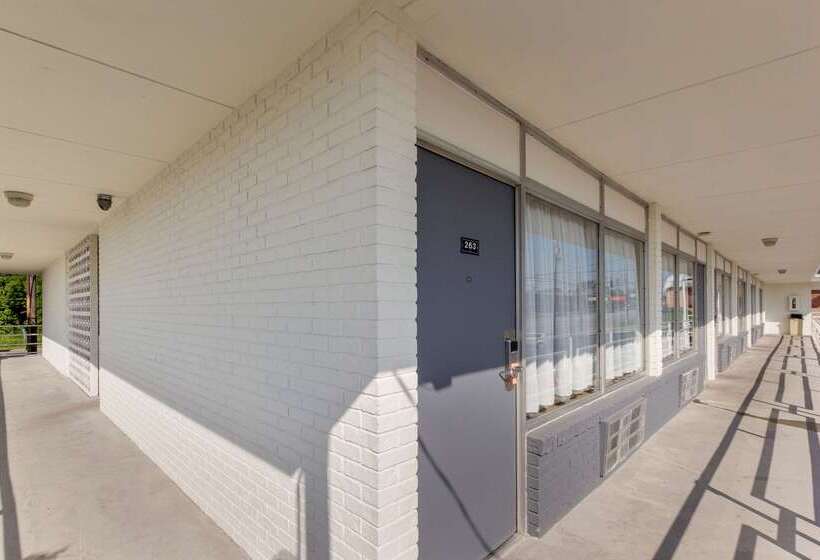 호텔 Econo Lodge Fort Knox