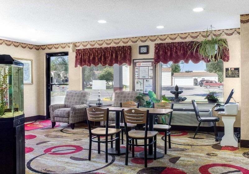 酒店 Econo Lodge Grand Forks