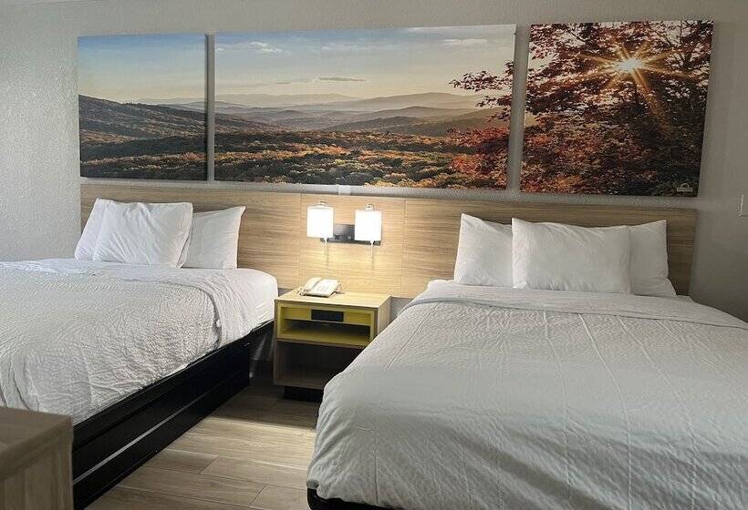 فندق Days Inn By Wyndham Helen