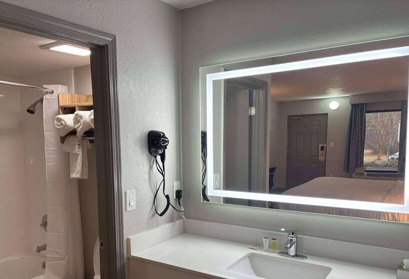 فندق Days Inn By Wyndham Helen