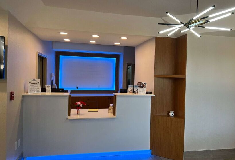 فندق Days Inn By Wyndham Helen