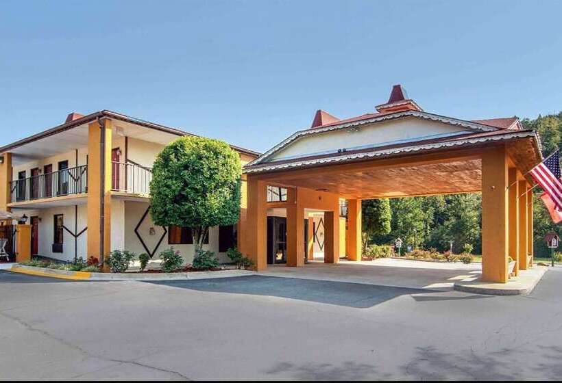 فندق Days Inn By Wyndham Helen