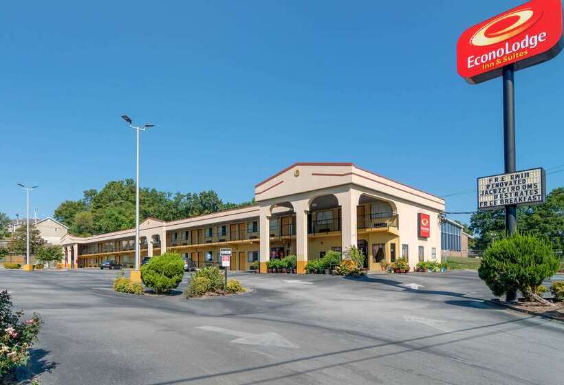 فندق Econo Lodge Inn & Suites