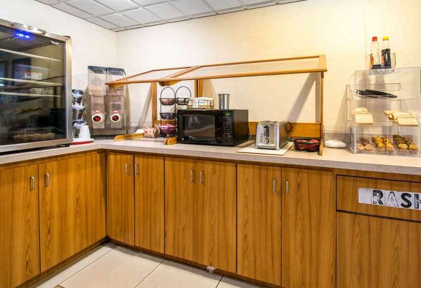 فندق Jax Airport