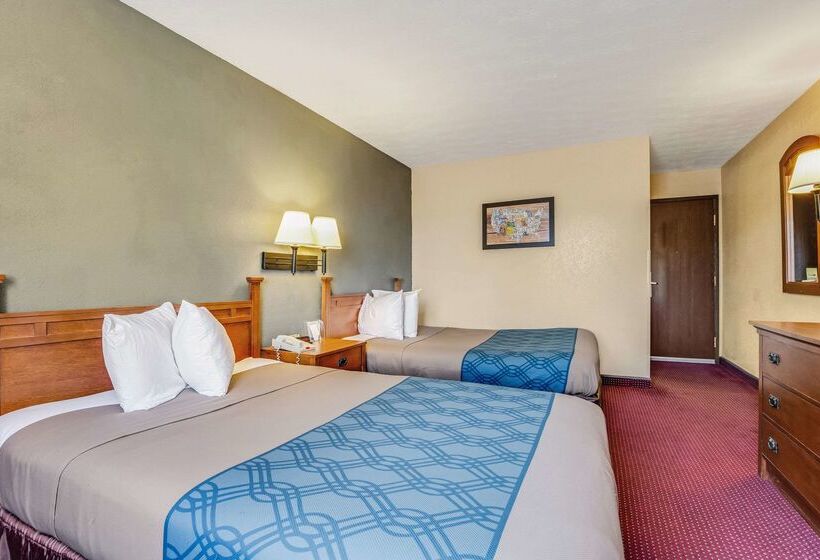 فندق Econo Lodge Junction City I 70 Near Fort Riley