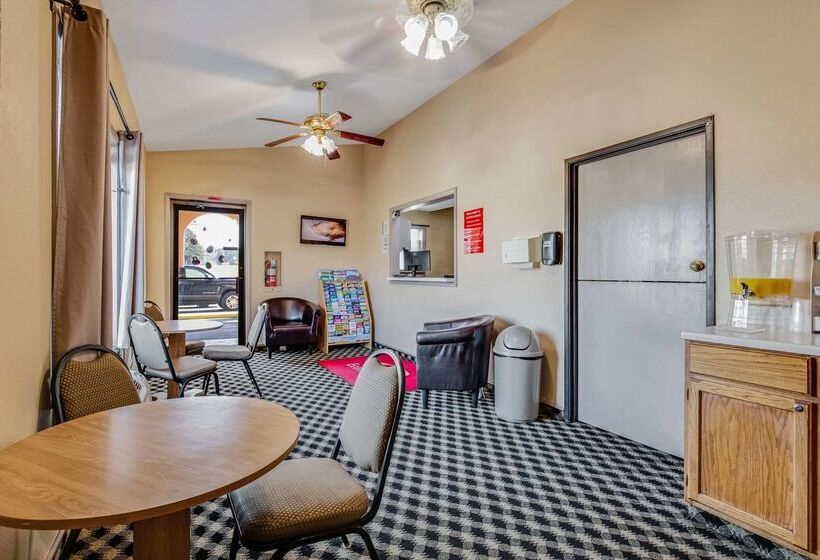 فندق Econo Lodge Junction City I 70 Near Fort Riley