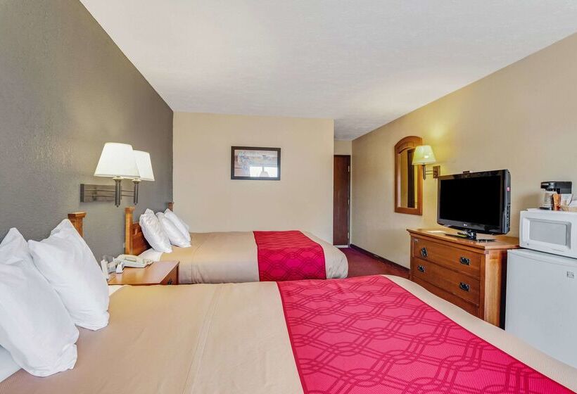 فندق Econo Lodge Junction City I 70 Near Fort Riley