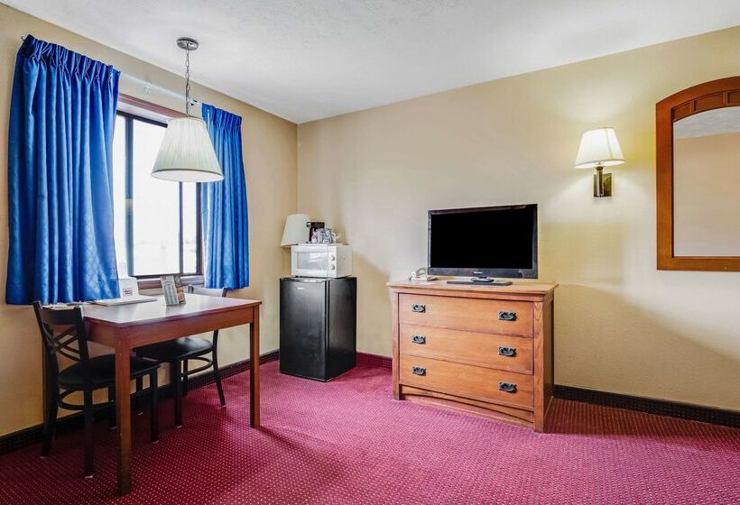 فندق Econo Lodge Junction City I 70 Near Fort Riley