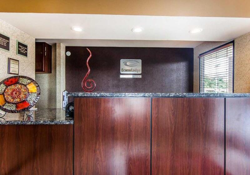 فندق Econo Lodge