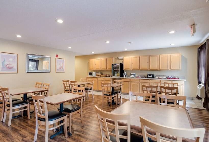 فندق Econo Lodge Painted Post   Corning