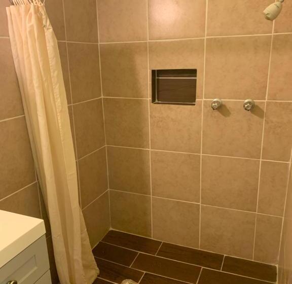 호텔 Regency Inn & Suites By Oyo Bay City