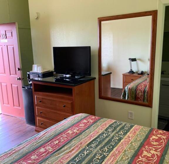 호텔 Regency Inn & Suites By Oyo Bay City