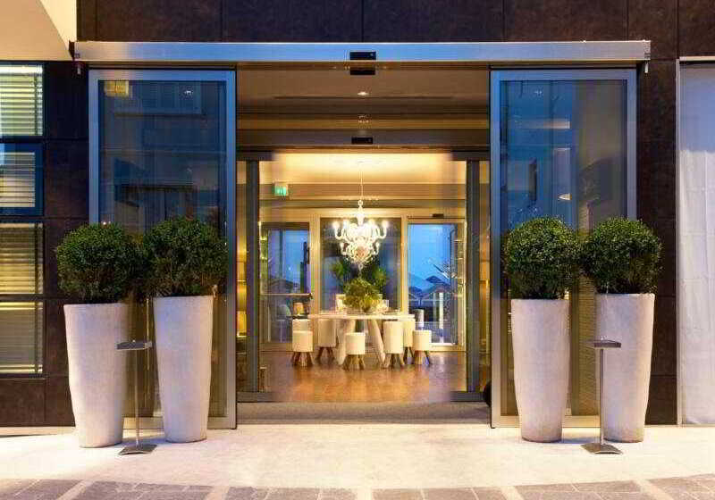 Excelsior Hotel, Spa & Lido